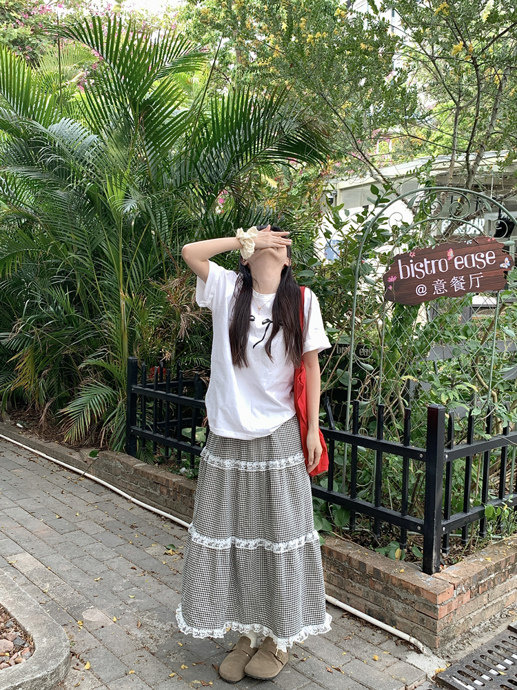 Real shot of retro plaid skirt new elastic waist high waist Baita A-line skirt lace spliced ​​skirt
