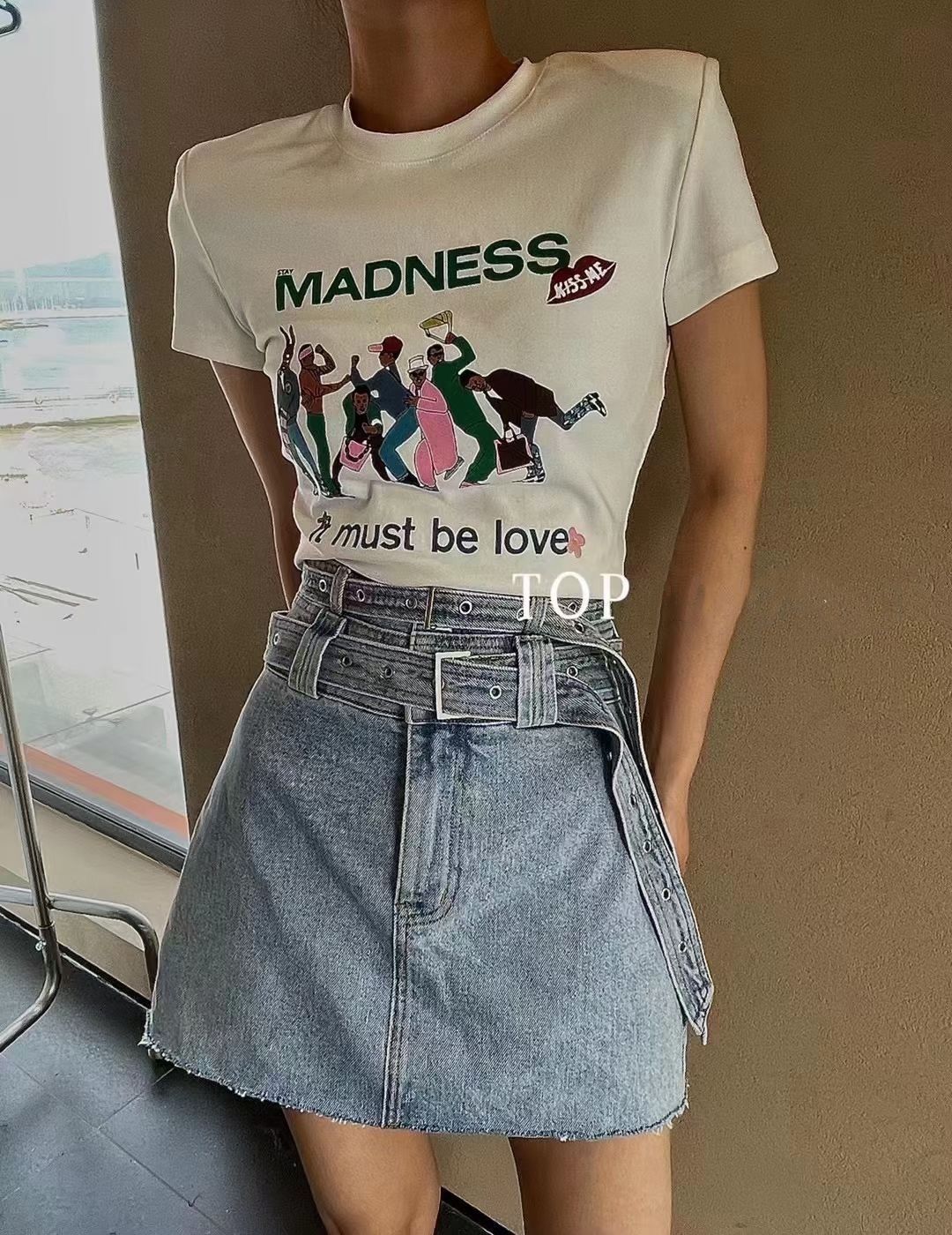 Korean sweet and spicy short short-sleeved T-shirt for women's retro ins small top