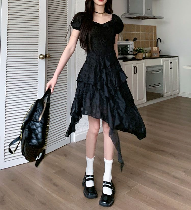 茶歇法式初戀白色不規則連衣裙女春夏季超仙海邊度假公主裙小個子