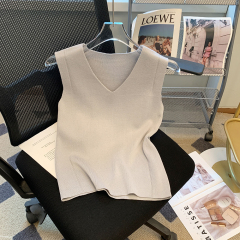 實拍V領針織背心女新款冰絲外穿白色薄款修身內搭打底衫吊帶上衣