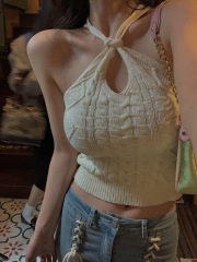 FunnJ方幾◆偷心撩精 設計感掛脖外穿針織吊帶背心女純欲內搭上衣