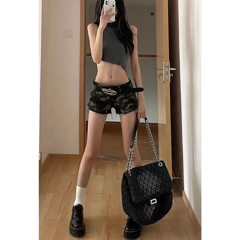 2025 summer new low-waist camouflage hot girl denim shorts female lady slim and stretchy burrs A-line hot pants