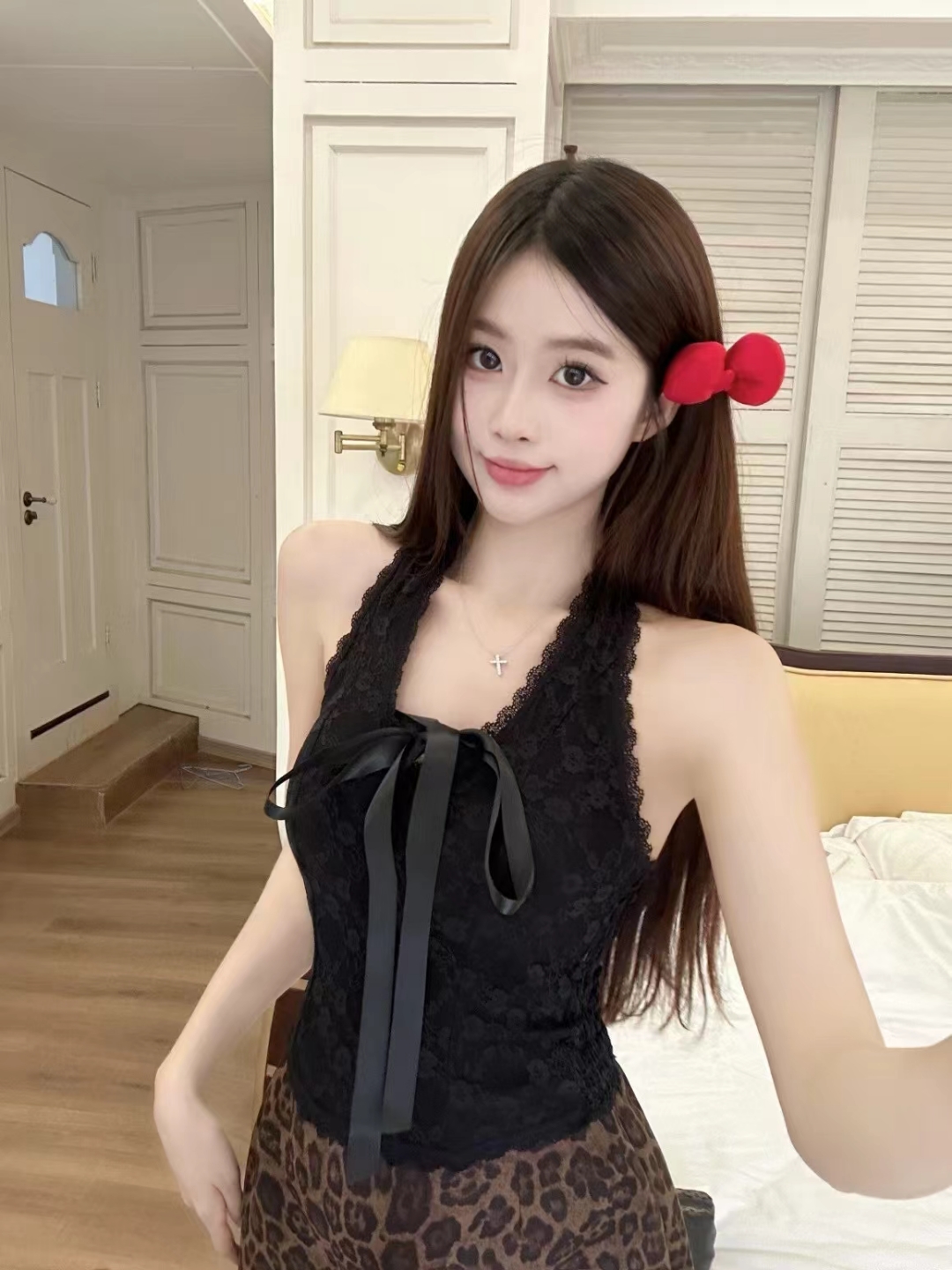 ~Sexy lace halter neck hanger vest spring and summer bow with chest pad inner top
