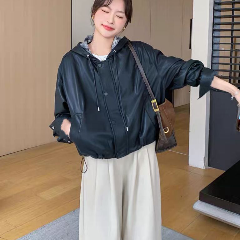 2025 new black hooded leather jacket spring loose short protein leather jacket motorcycle top