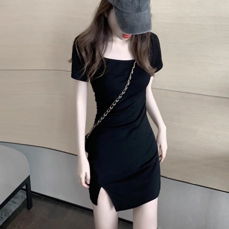 夏季女裝開叉高級感包臀休閒小個子黑色韓版新品方領性感連衣裙