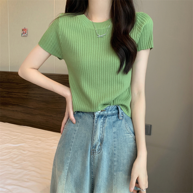 Real shot of the new Korean style solid color vertical striped round neck short-sleeved knitted sweater