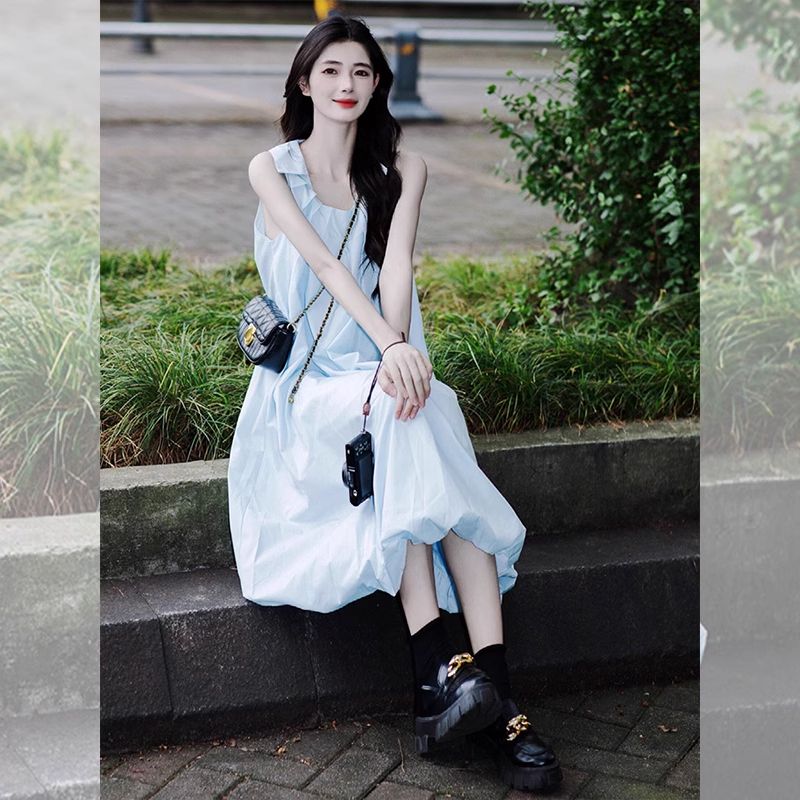 法式高級感藍色無袖吊帶連衣裙女夏季小個子可愛甜美減齡花苞裙子