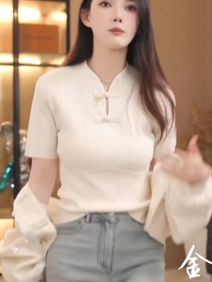 新中式吊墜盤扣針織衫女2025春夏季時尚復古氣質修身顯瘦短袖毛衣