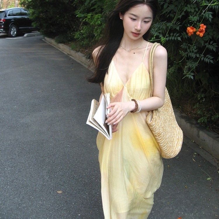 法式仙女氣質海邊度假長裙垂墜感黃色暈染印花v領吊帶連衣裙女夏