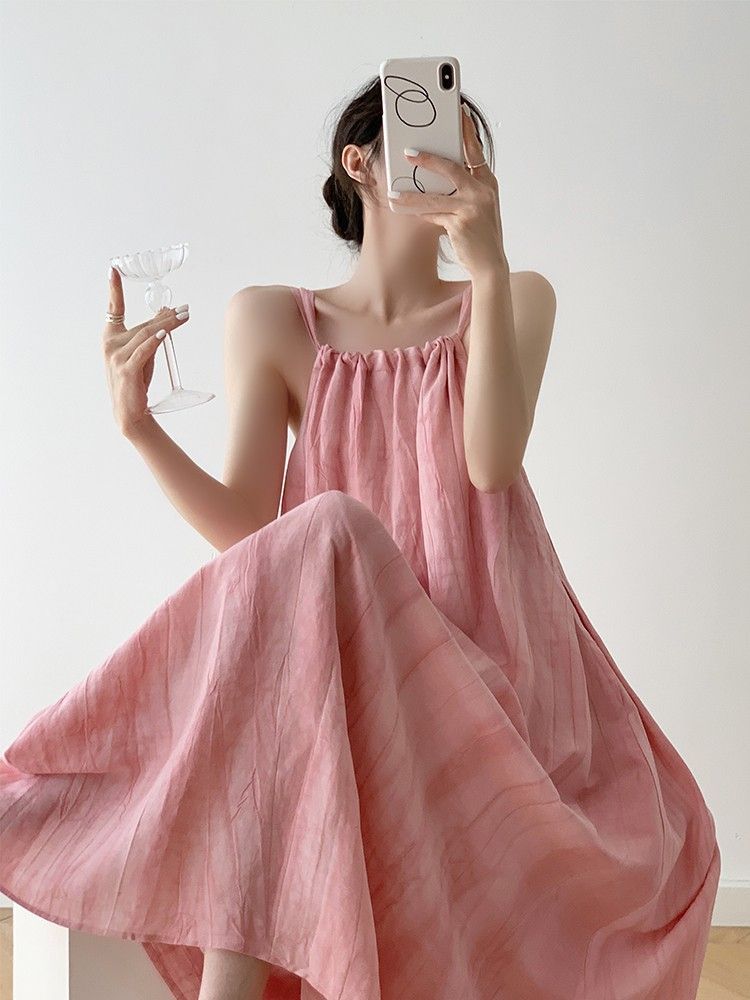 Dopamine pink smudged dress for women in summer slim temperament big hem skirt sleeveless beach long skirt vacation suspender skirt