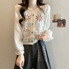 Real shot New Korean style hollow hook design knitted long-sleeved sunscreen cardigan