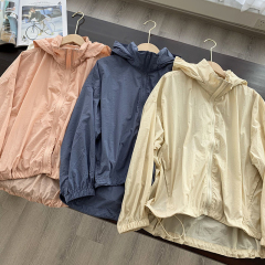 2025 new high-end women's clothing with anti-wrinkle, thin, breathable hooded sun protection jacket for men and women