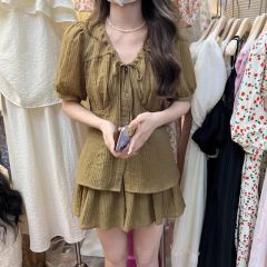 Korean Version Net Color Elegant Bubble Short-Sleeve V-Neck Drawstring Shirt + Relaxed Waist Shorts Set