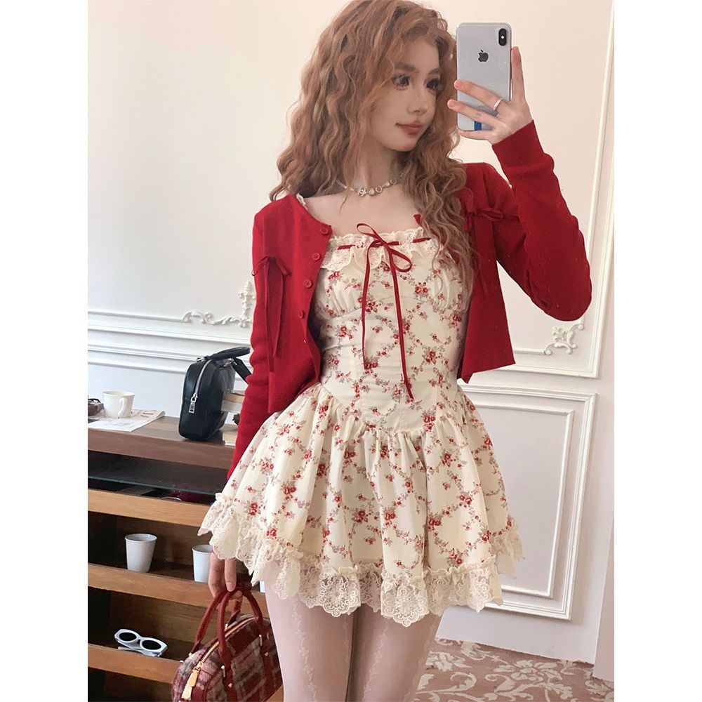 Korean pure desire to raise rose apricot pastoral style floral French lace suspender dress original quality