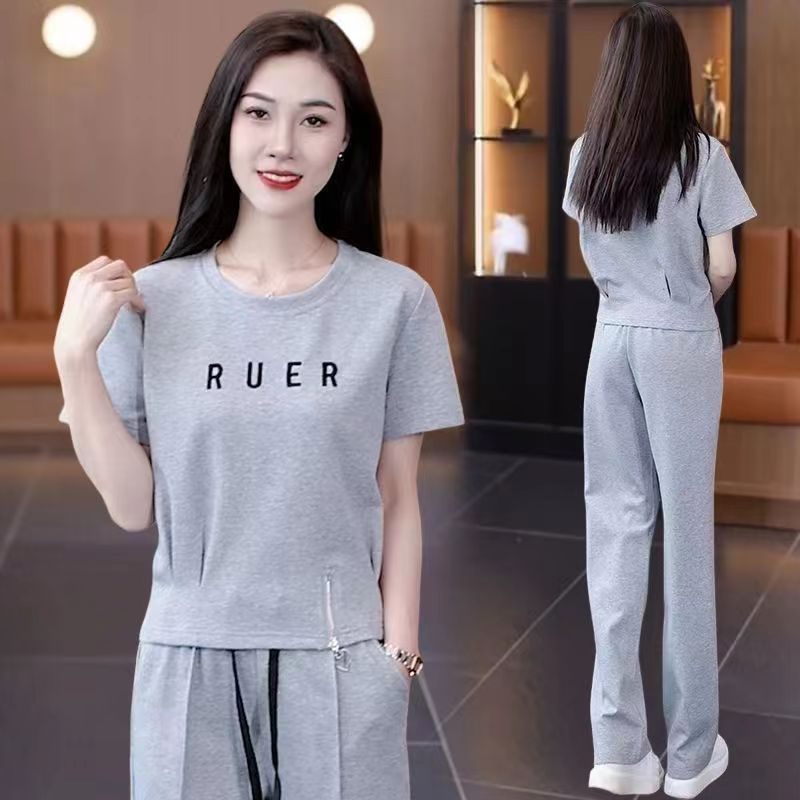 Summer Fashion Set 2025 New Super Slim Design Design Covering Short Sleeve Top Straight Pants Two-Piece Set