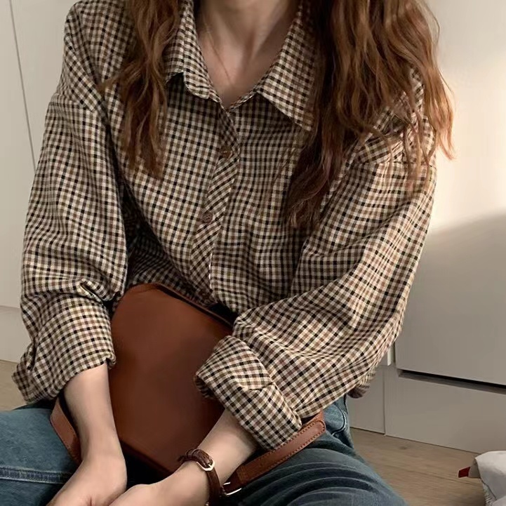 im向自製 復古格子襯衫女秋季新款韓版棕色寬鬆長袖打底襯衣