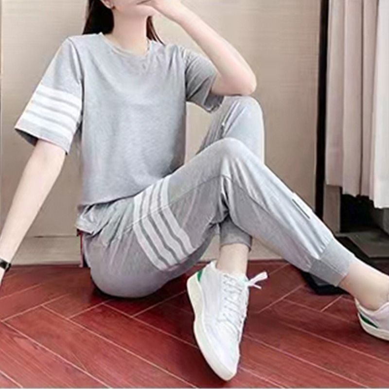 Sports suit for women's summer thin short-sleeved T-shirt with trousers four-bar Korean loose running suit casual two-piece set