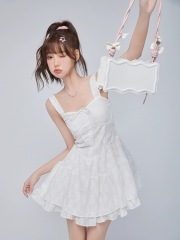 法式初戀純欲風白色吊帶連衣裙子仙女收腰氣質小個子蓬蓬短裙夏季