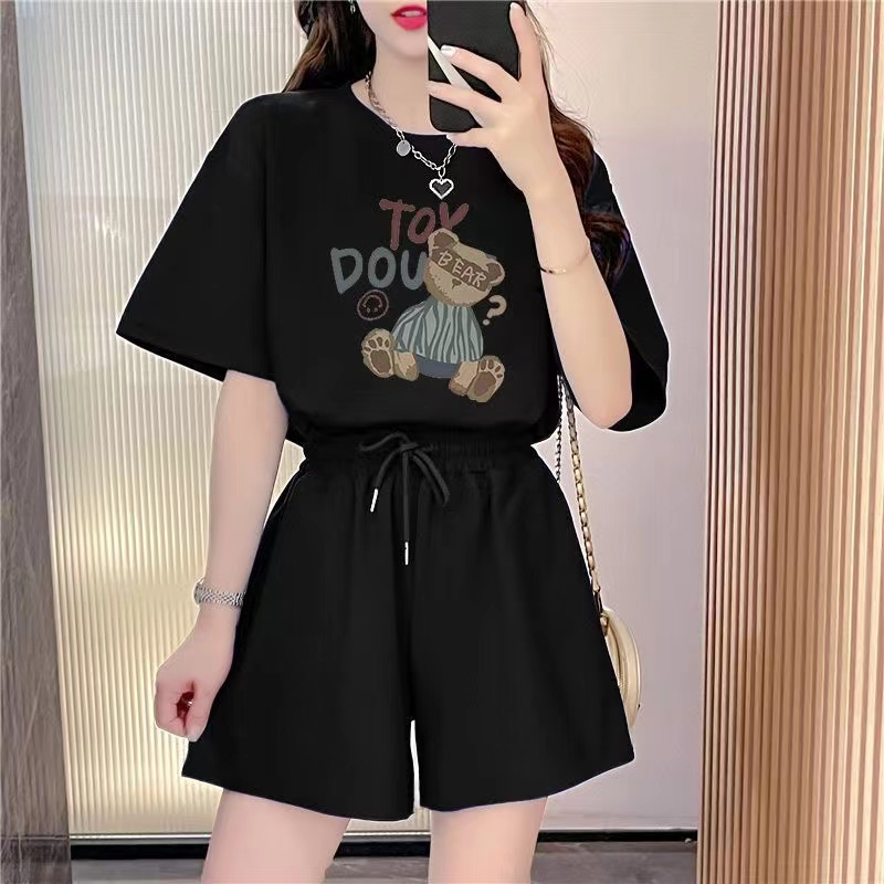 Fashion suit 2025 summer new age-reducing small shorts shorts casual sports two-piece set