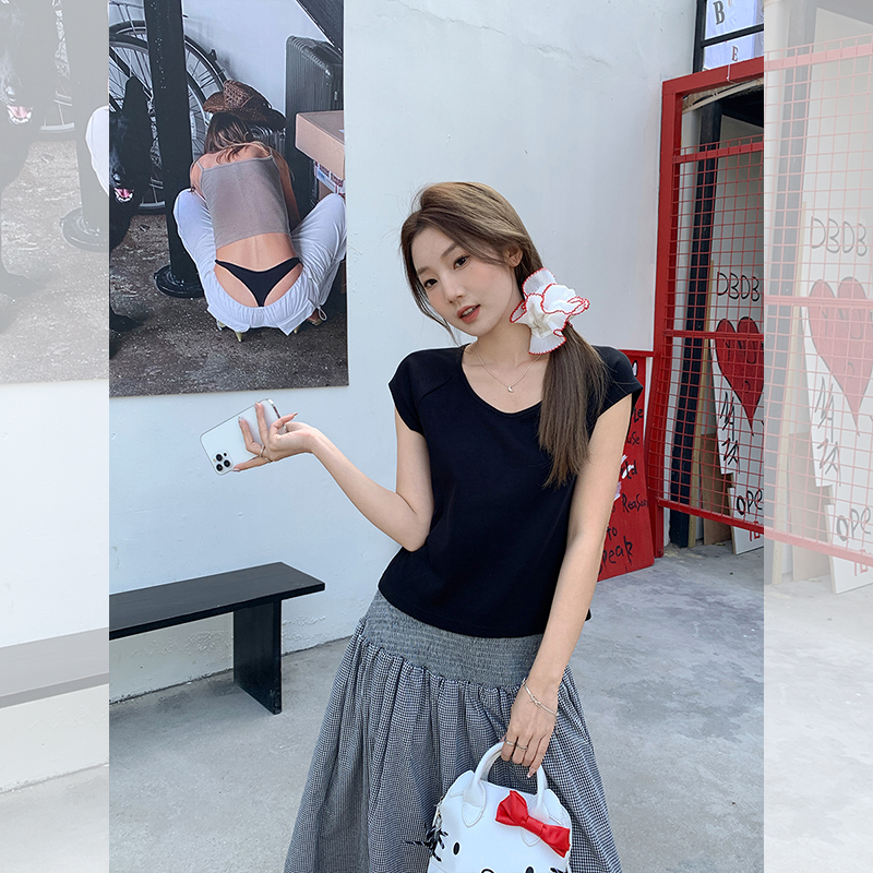Real shot of Korean round neck exposed collarbone slap shoulder one-point sleeve slimming solid color simple and versatile short-sleeved pure cotton T-shirt