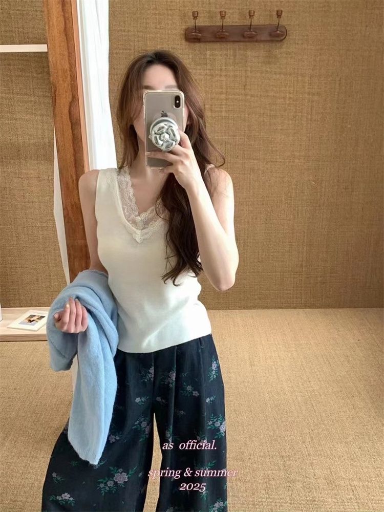 Pure lust style lace spliced ​​knitted suspender vest for women Korean temperament gentle slim fit slim sleeveless base top