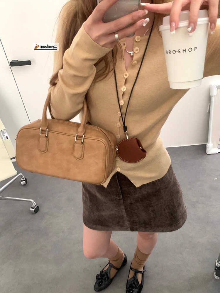 Retro red knitted cardigan for women's new style spring and autumn wear and slim top with slim top and bottom sweater in winter