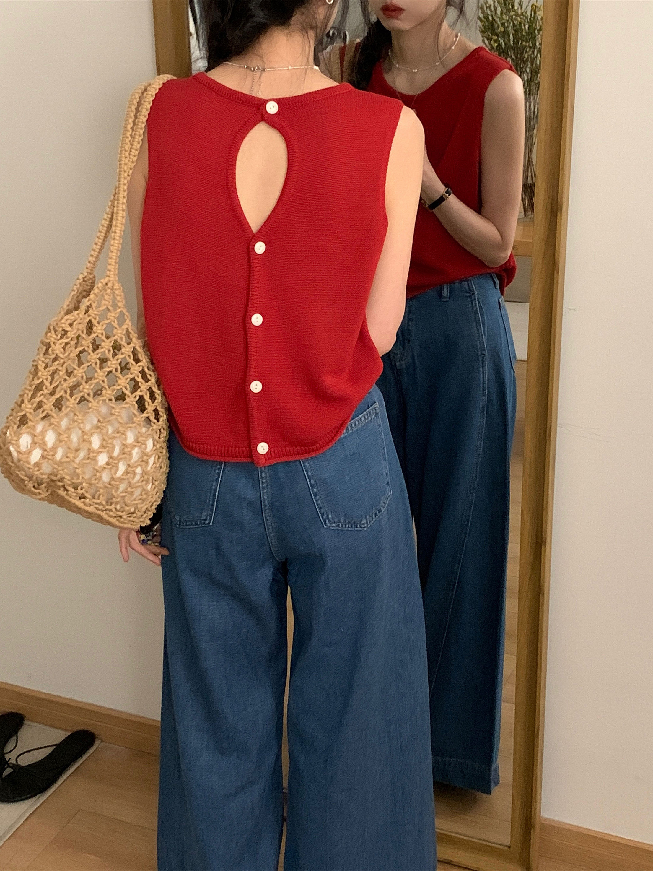 Red ice silk knitted vest for women's thin summer design niche outside wearing hollow sleeveless tops for back