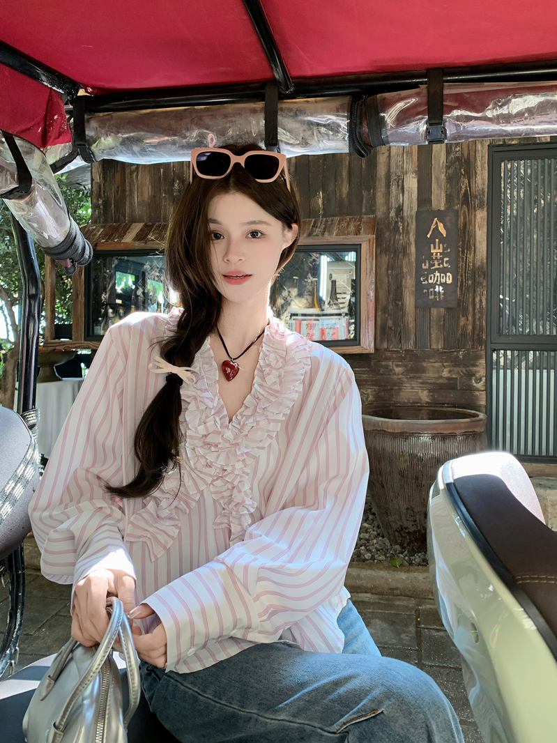 Real shot Korean style light pink V-neck stamen striped long-sleeved shirt for women in spring and summer slim top