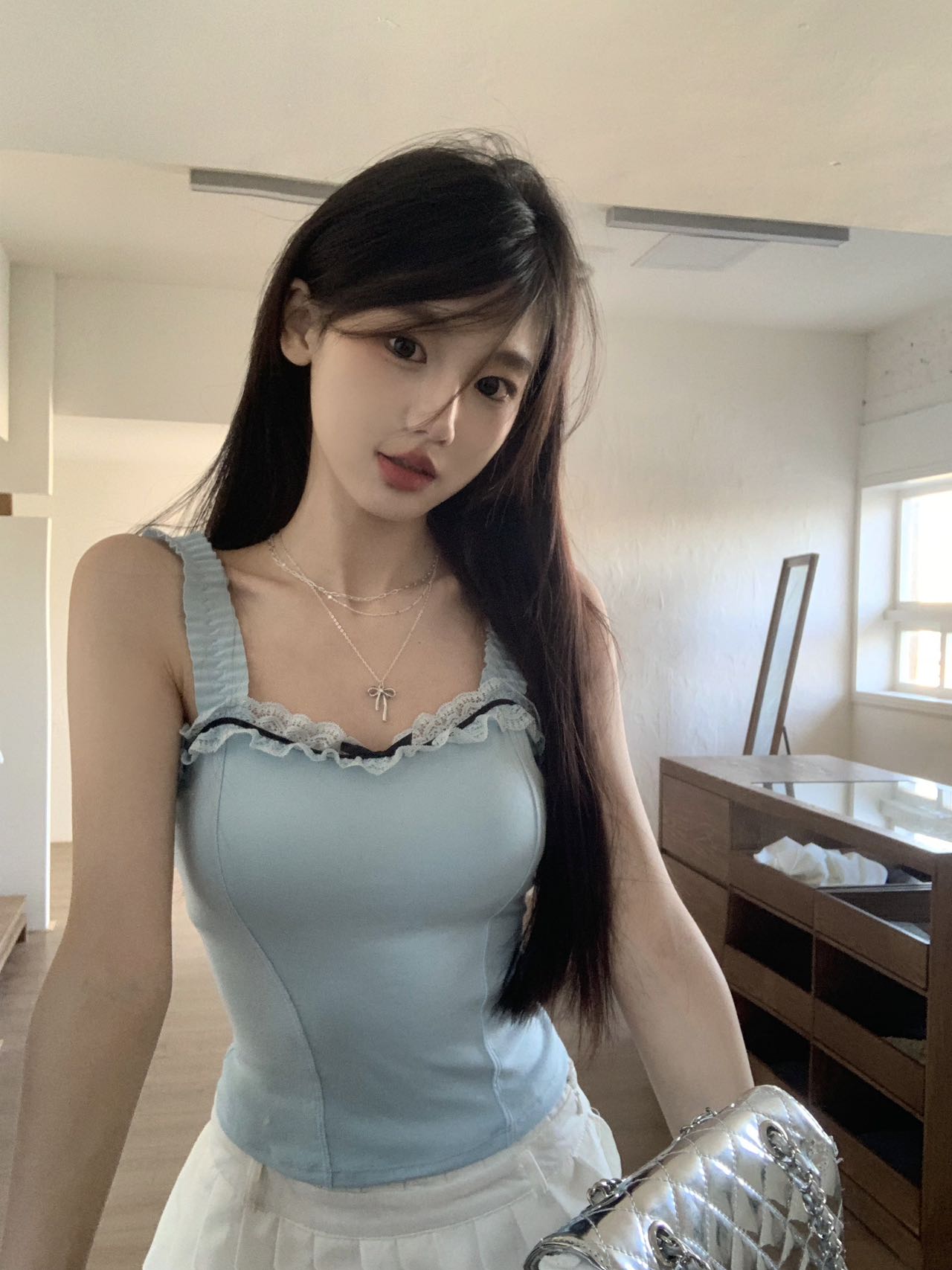 ~ Pure sexy hot girl sexy blue small suspender vest lace lace with chest pad base coat