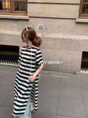 JVV SISTER韓系款休閒黑白條紋測開叉連帽短袖針織連衣長裙女夏季