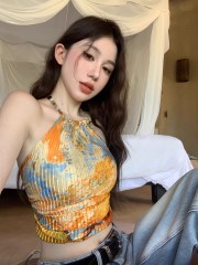 天貓品質穿搭油畫短款背心女夏季性感掛脖吊帶小眾設計感上衣