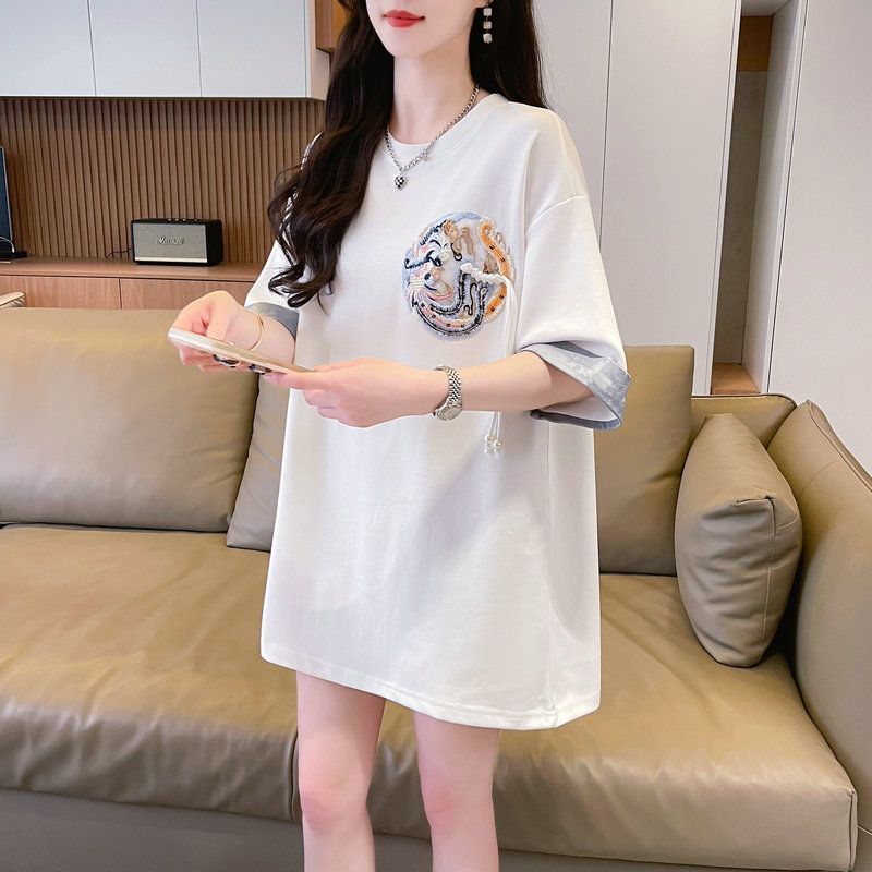 Real shot of large-size short-sleeved T-shirt women's summer new Chinese style design embroidered top trendy