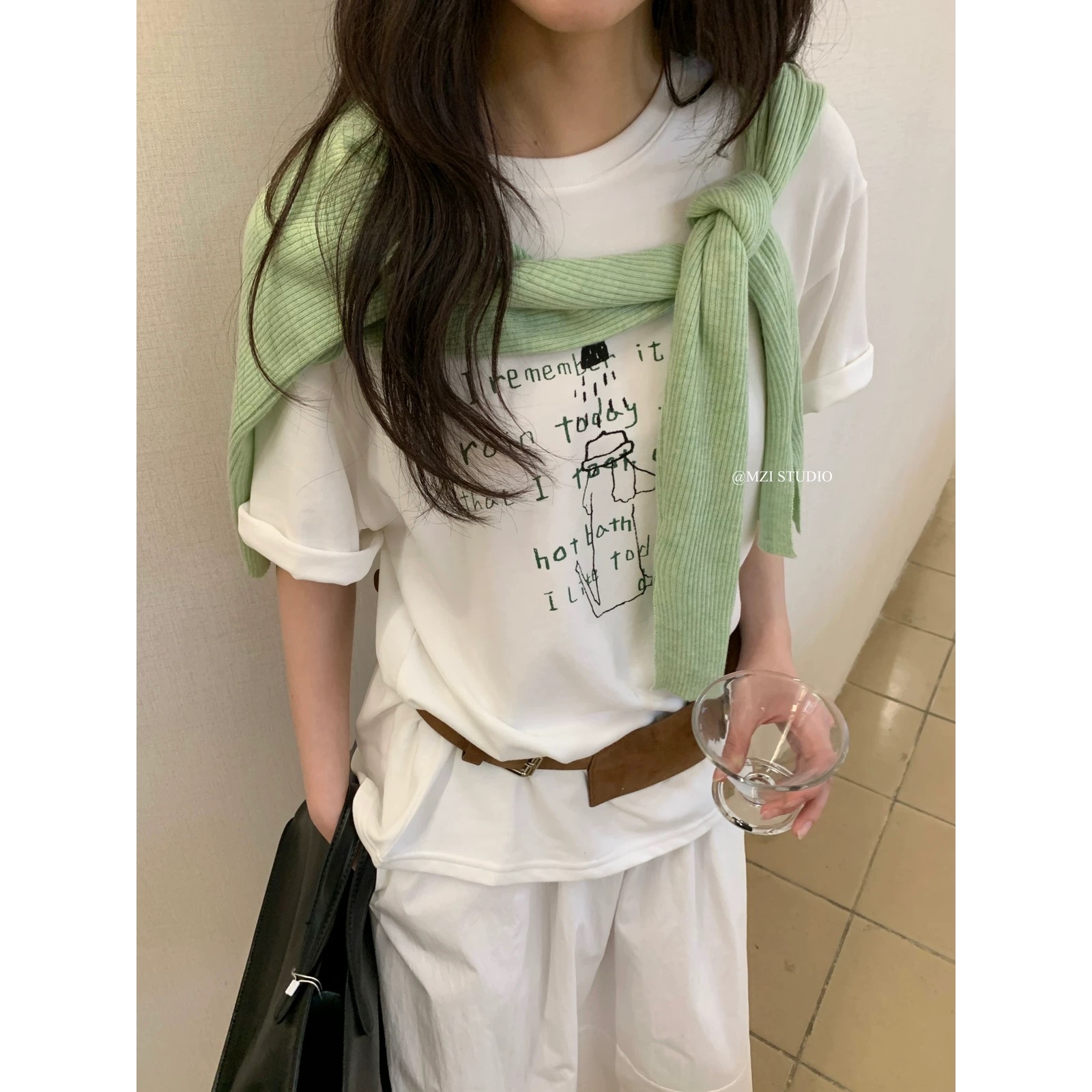 200g combed and tight spun in 2025, pure cotton back bag strip, spring and summer loose shoulder printed short-sleeved T-shirt