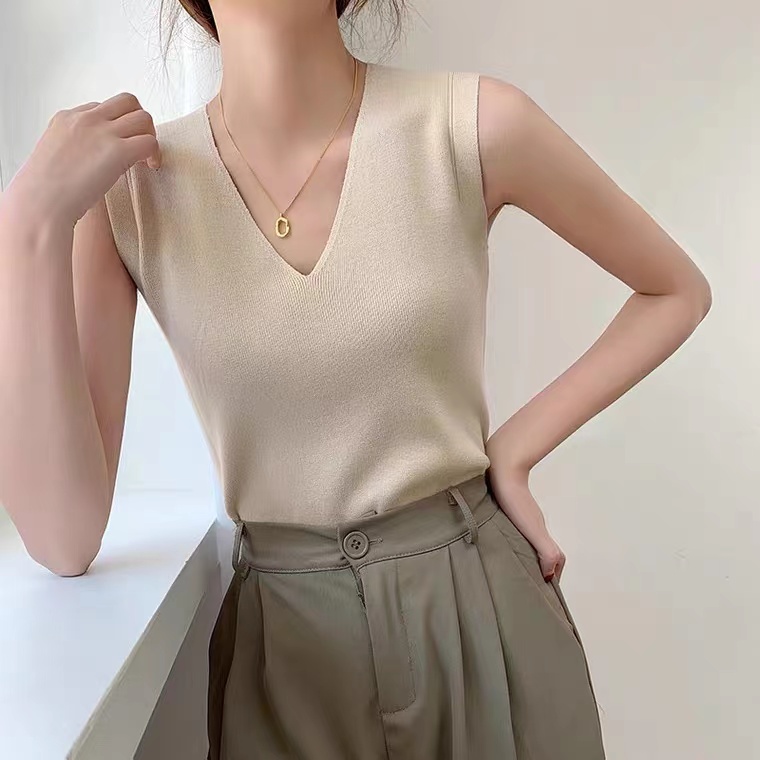 Women's spring and autumn sweater V-neck sleeveless suit inner bottom shirt fashionable fashionable suspender top