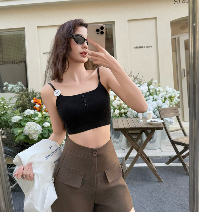 Price ~ Wear simple short fake buttons eight-color hollow backless vest fixed cup cotton top