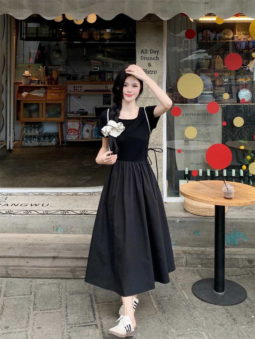 Real shot Hepburn style French square collar black dress for women 2025 spring new long skirt high-quality waist-hugging skirt