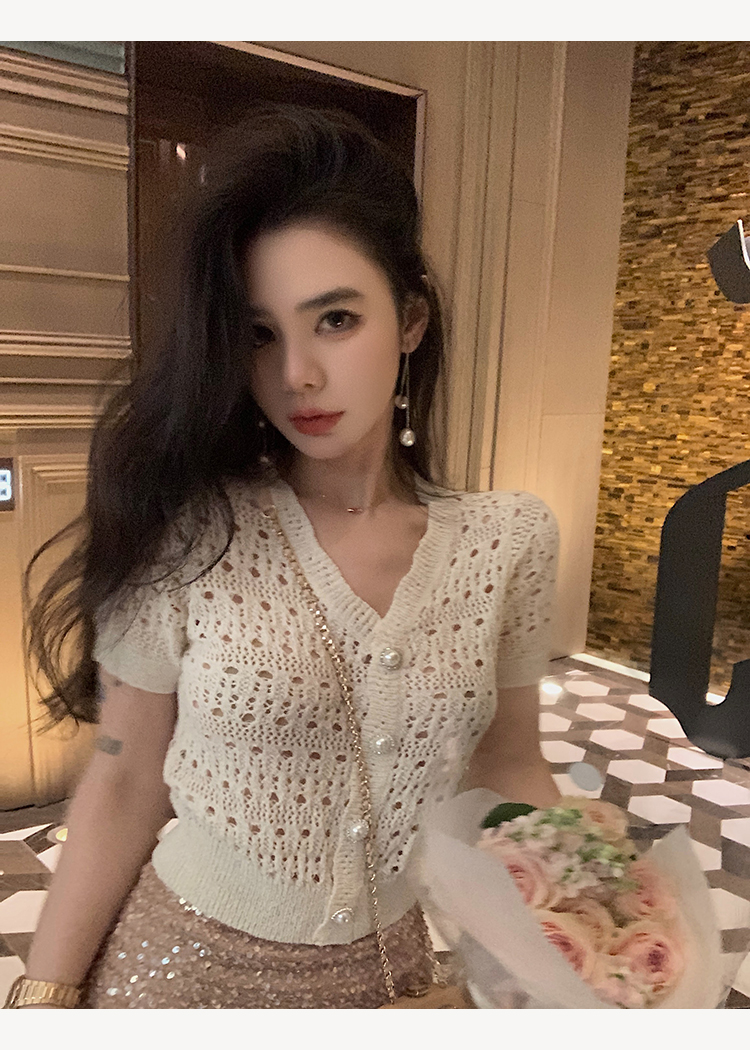 邱肉瑤 顯瘦高腰亮片a字半身裙女2025新款女小個子V領鏤空針織衫