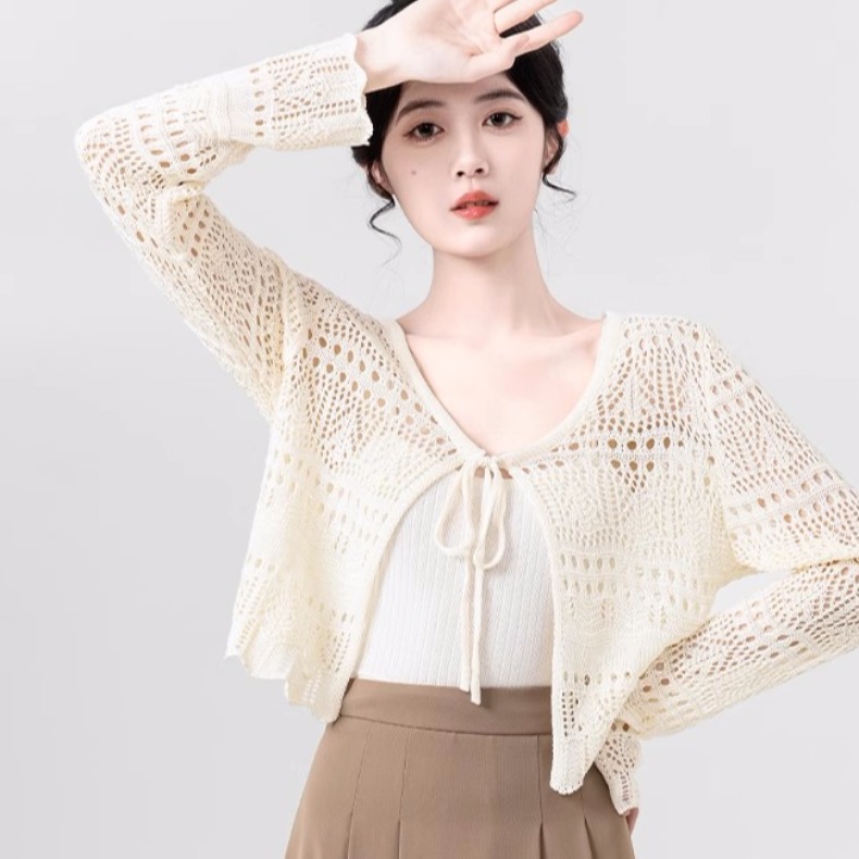Hollow ice silk knitted cardigan for women in summer 2025 new air conditioning shirt suspender outer sunscreen shirt short top