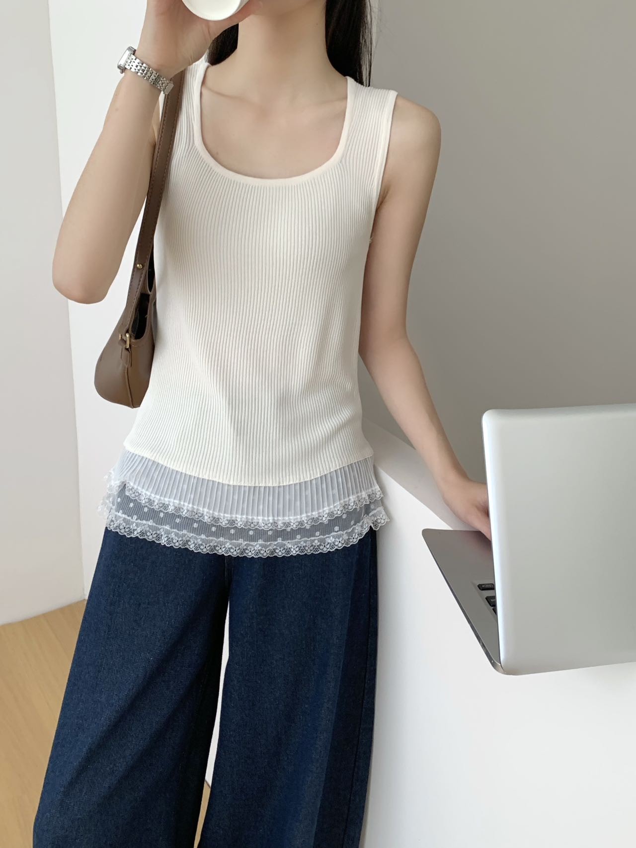 New women's sleeveless lace spliced ​​sweater for women slim fit vest