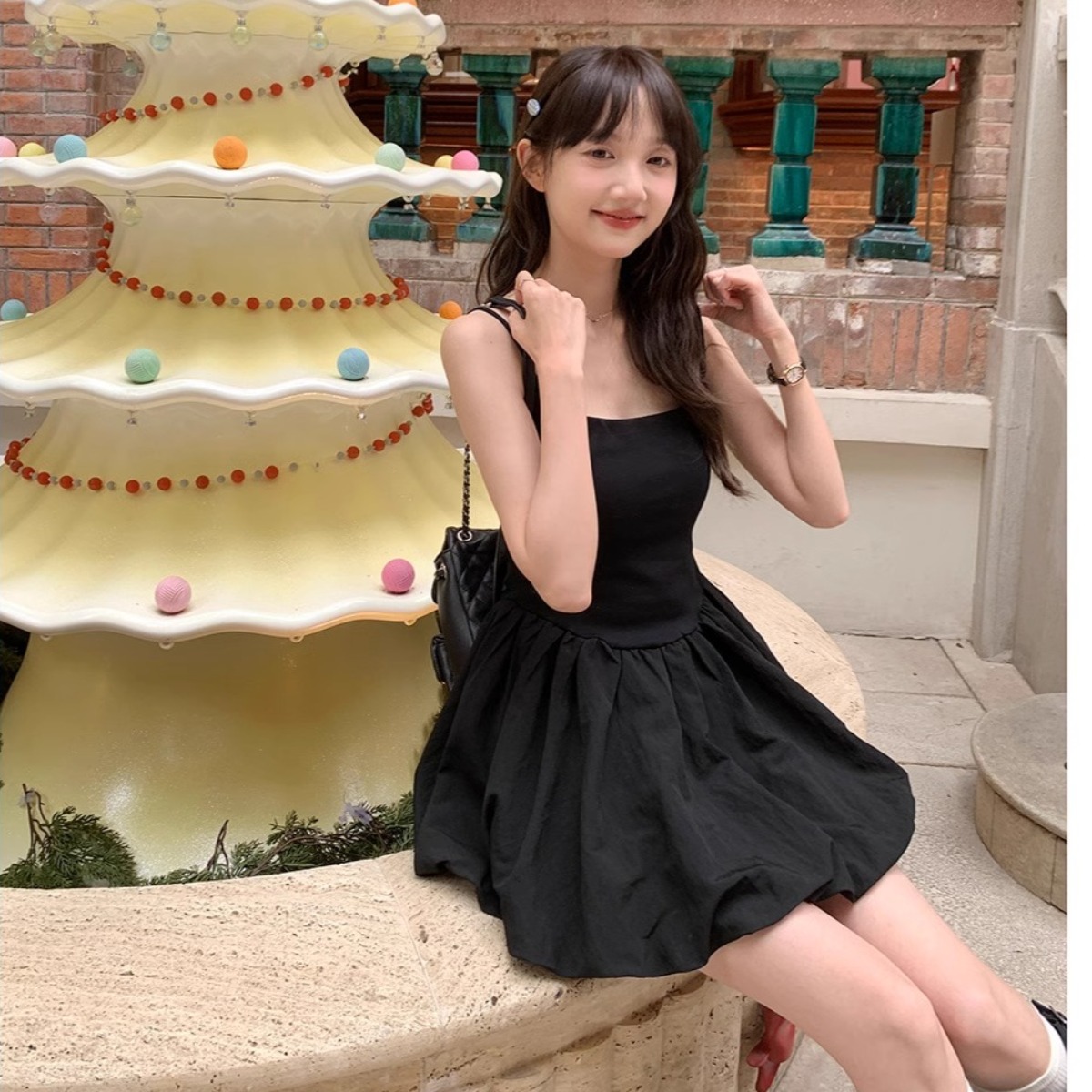 Sweet and spicy suspender skirt, showing off your good figure, Lu Xiaotuantuan girl's ballet suspender flower bud skirt
