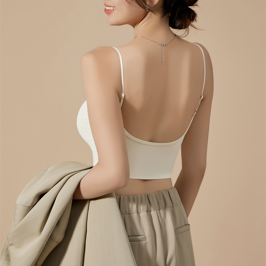 Real auction price ~ Spring and summer inner wear thickened fixed one-piece cup vest large U backless gathering comfortable underwear for women
