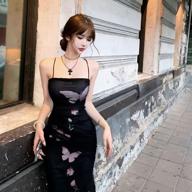 法式純欲蝴蝶印花吊帶連衣裙女修身顯瘦氣質甜辣妹露背長裙子夏季