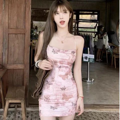 2025純欲碎花蝴蝶吊帶連衣裙仙女修身氣質設計感辣妹長裙子春夏季