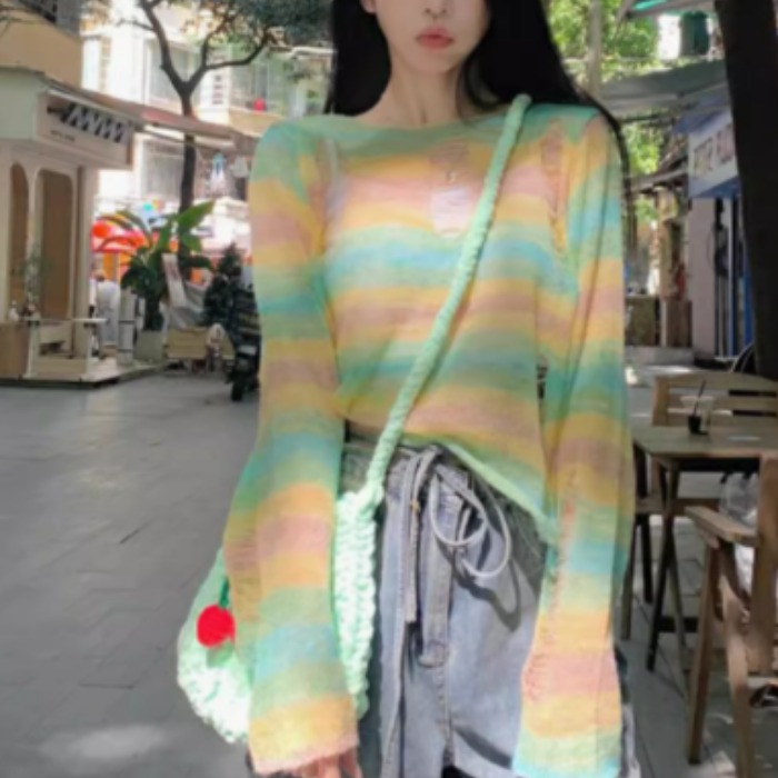 Korean version 2025 colored hollow long-sleeved sweater sweater design niche loose short top