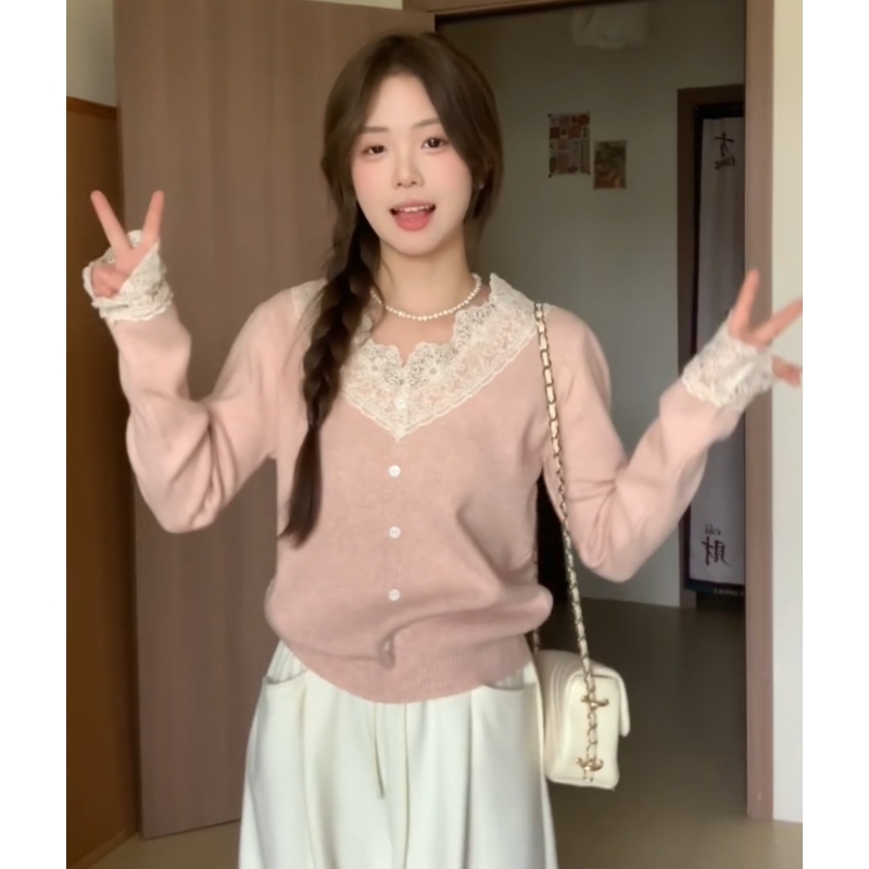 Sweet lace edge splicing V-neck soft glutinous long-sleeved sweater sweater for women 2025 spring new base shirt top