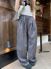 Real shot of the new Korean version of contrasting striped high-waisted casual slimming straight wide-leg pants