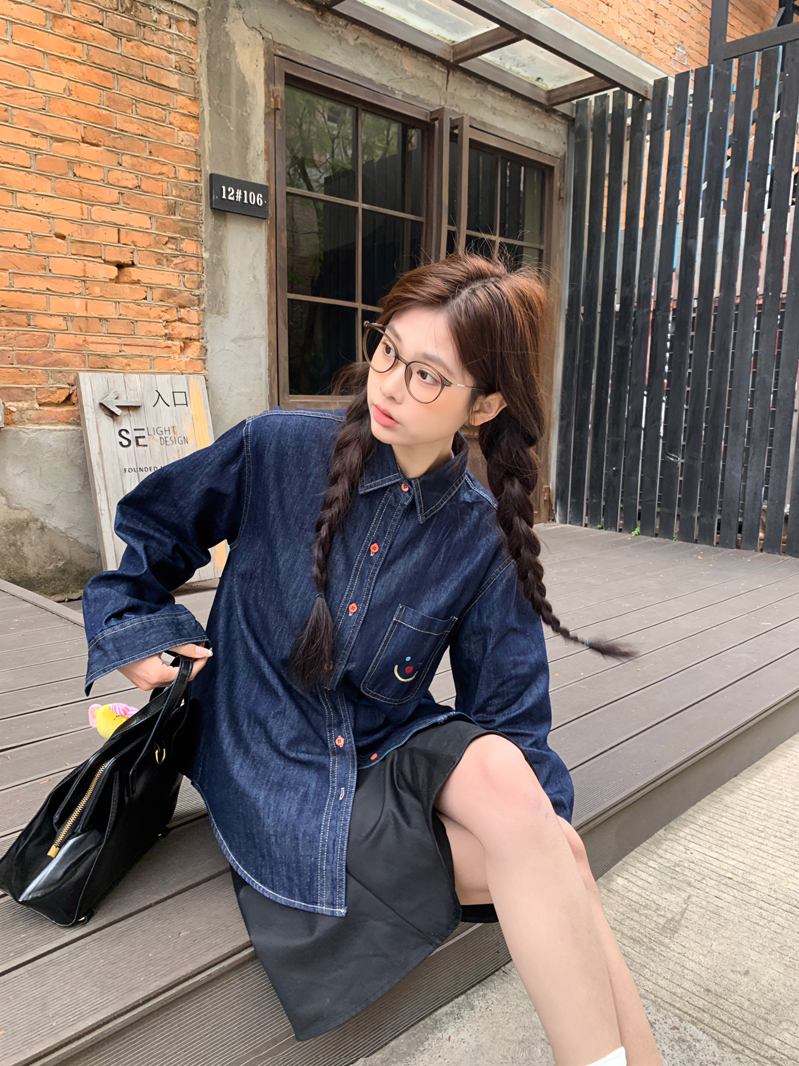 Korean retro front shoulder blue embroidered denim shirt 2025 spring new slim and lazy casual top jacket