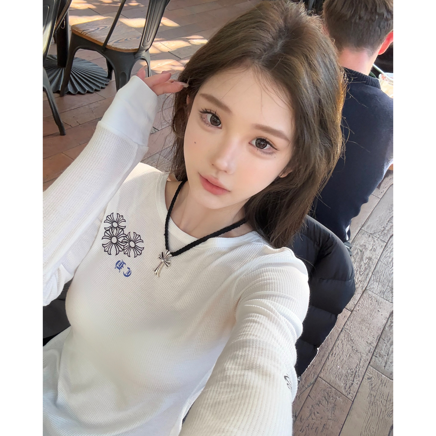 新款辣妹修身t恤女2025春夏設計感印花長袖百搭顯瘦白色上衣潮