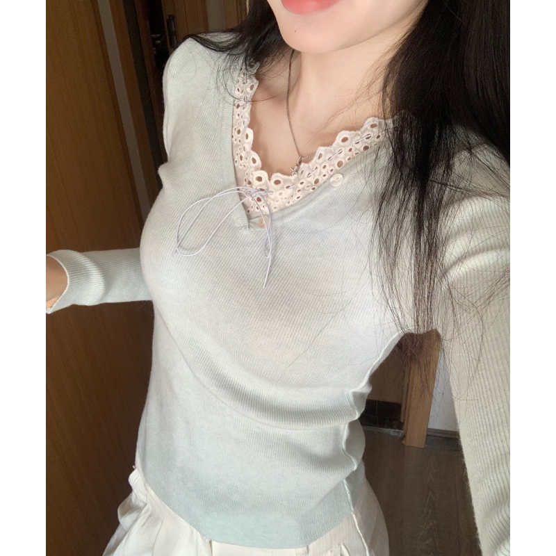Design-sensing lace splicing inner V-neck long-sleeved base sweater for women's spring clothes new high-end pullover top