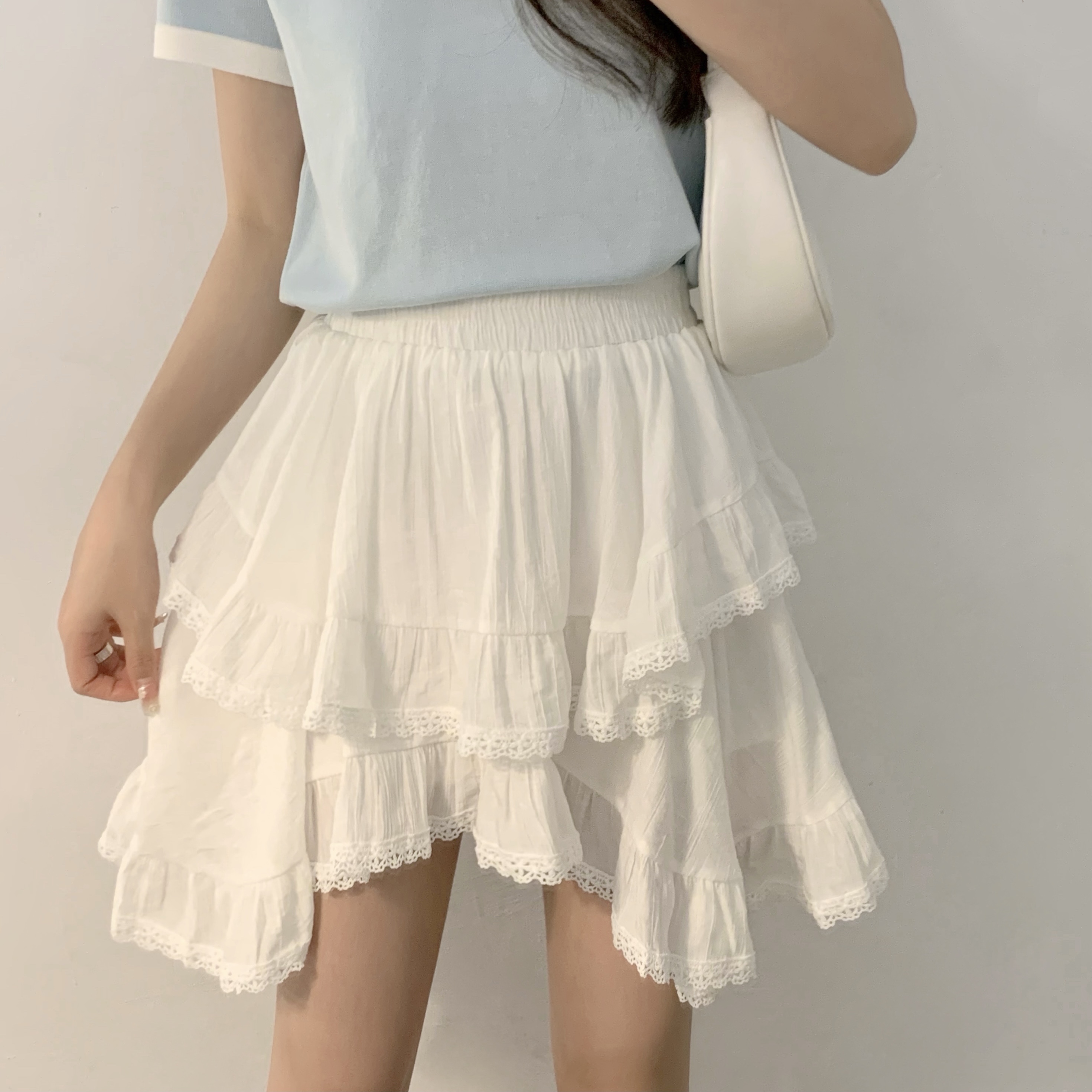 Real shot of pure and lustful cake skirts for women in summer new high-waisted slim temperament irregular half-body short skirt